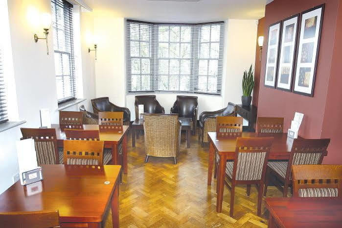 The Mitre Inn 내어스버러 외부 사진