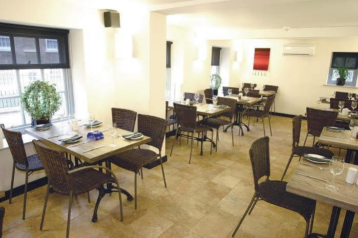 The Mitre Inn 내어스버러 외부 사진